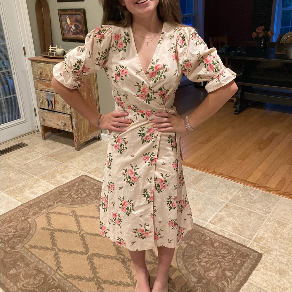 Kate Hudson Happy Nature Floral Wrap Dress